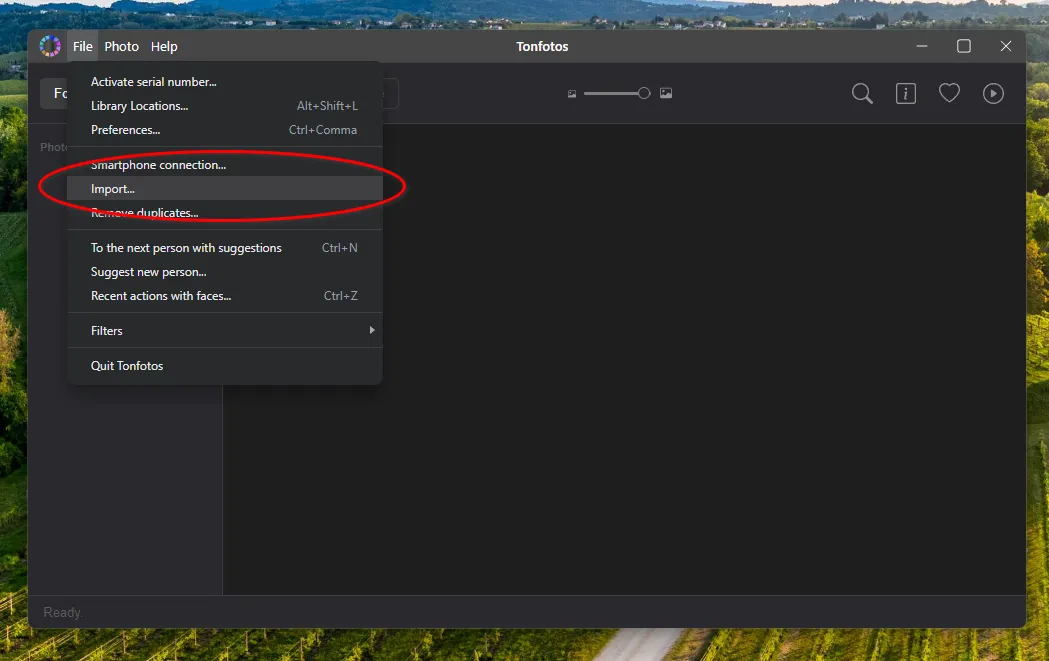 Launching the photo import wizard in Tonfotos