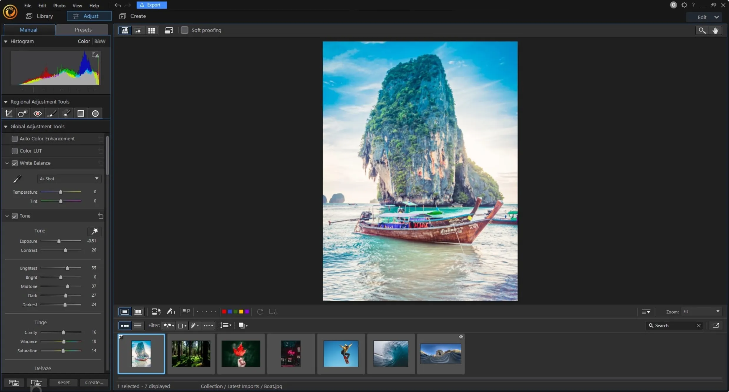 PhotoDirector 365: AI-Driven photo management and editing